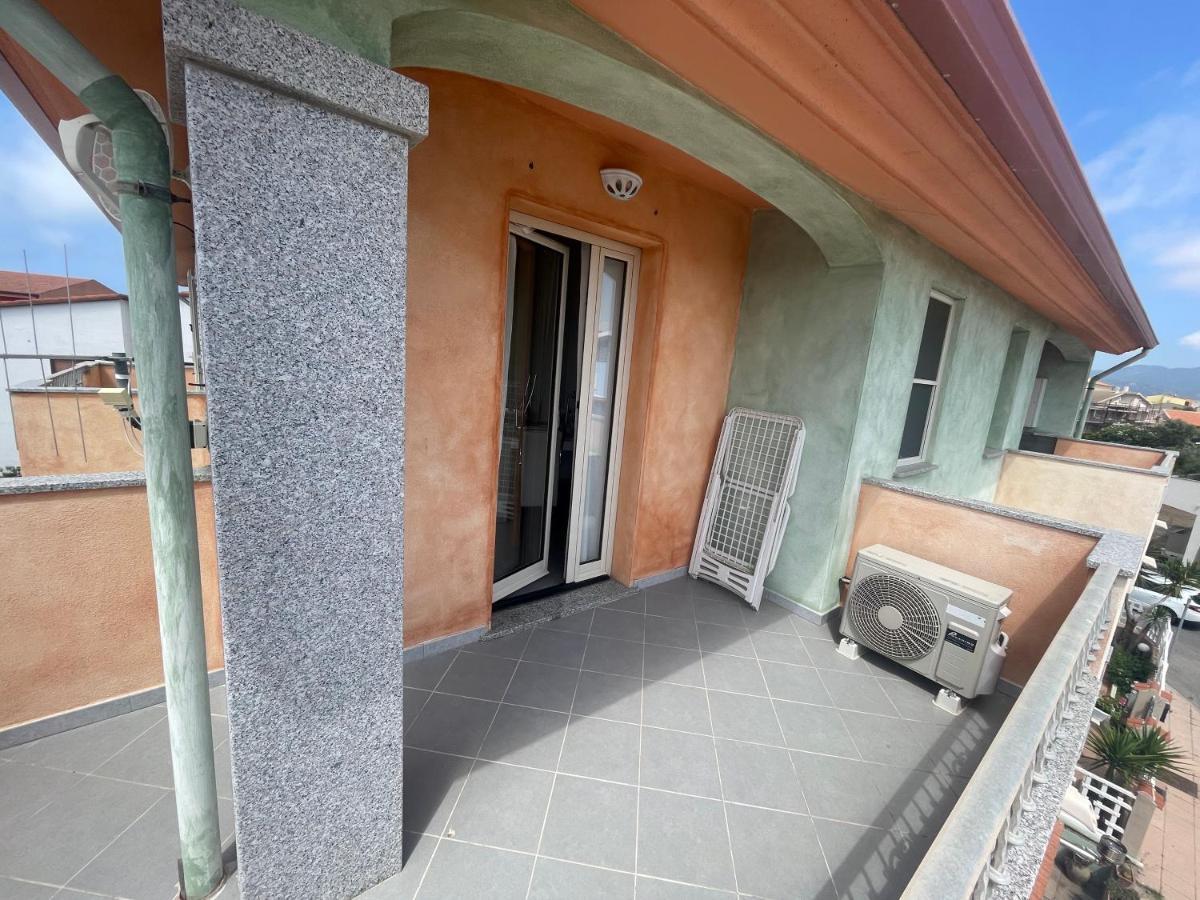 Mansarda San Pietro Apartment Valledoria  Ngoại thất bức ảnh